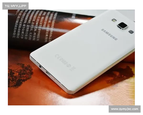 三星正式发布Galaxy A7 三星正式发布Galaxy A7